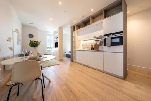 LUXURY APARTMENTS - Heathrow airport - Housity