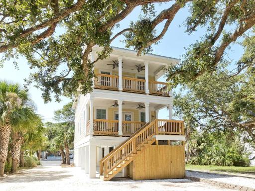 Coastal Livin - Housity