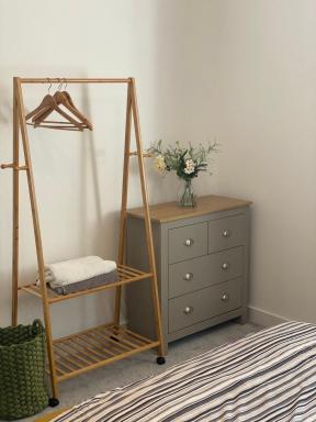 Peterborough Brand New City Center Apartment 2 Bedroom 2 bath apartment free parking contractors welcome - Housity