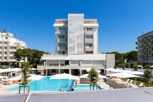 Life Hotel 4 Superior - Housity