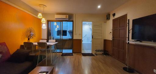 Home at Bazaar - Housity
