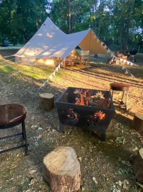 Eakley Manor Farm Glamping - Housity
