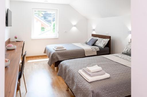 Sobe in apartmaji Bama - Housity