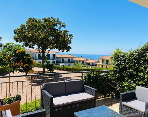 Marina Apartament - Housity