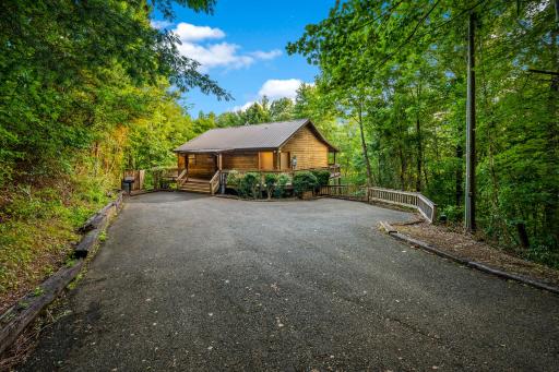 Three Bears Lodge - Housity