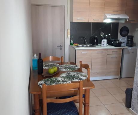 Holiday House by the sea 3 - Housity