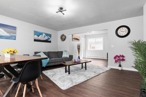Peaks of Alaska - Minimalist Home & Art Gallery - Housity