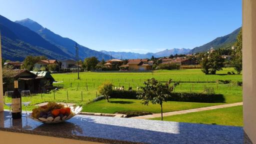 LUXURY VILLA SLEEP 6 CLOSE TO LAKE OF COMO - Housity