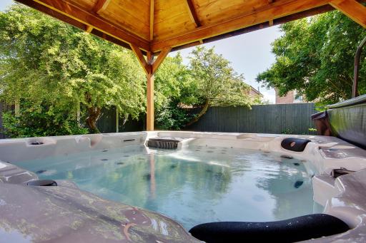 7 Palms Villa - Housity