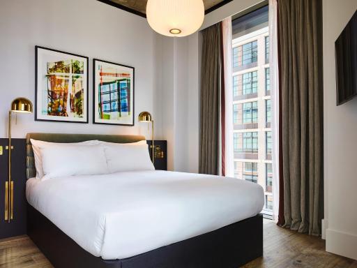 TRIBE London Canary Wharf - Housity