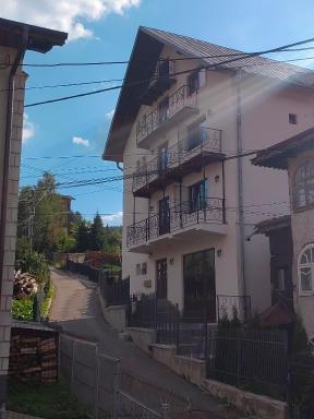 Pensiunea IO-MARA - Housity