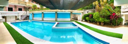 Deluxe Villa Leah Natural Hotspring Resort - Housity