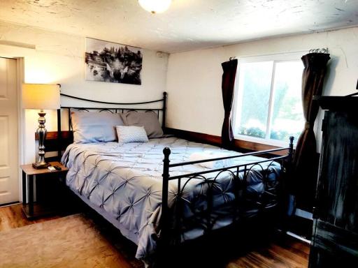 Wolf's Cabin-Walk to Downtown Noblesville - Housity