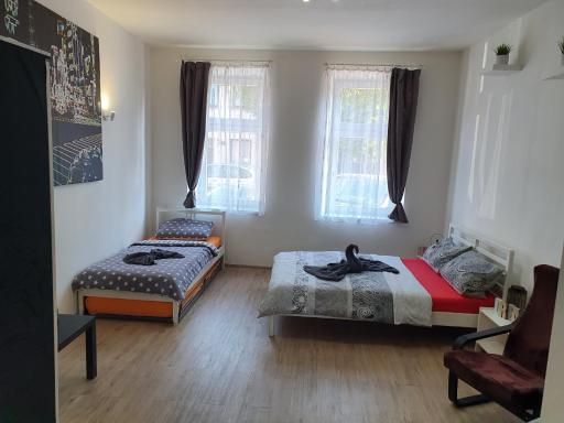 Skorkovského Business - Housity