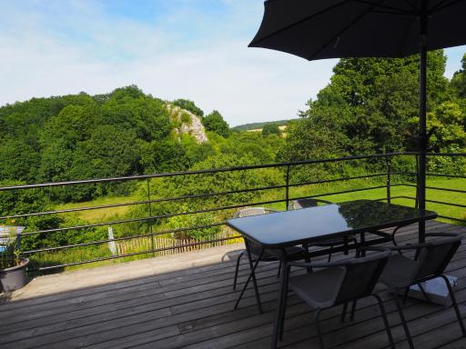 La roche trouée - Maison avec vue à Nismes - Housity