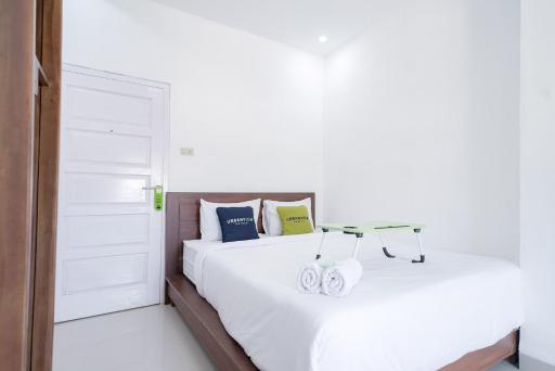 Urbanview Hotel Pondok Indah Pringsewu By RedDoorz - Housity