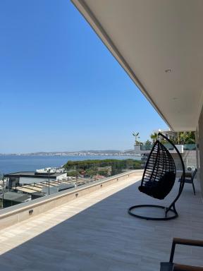 Sara Beach House - Housity