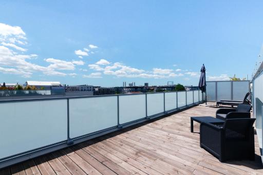 Queyries - Duplex 4 chambres - Terrasses - Housity