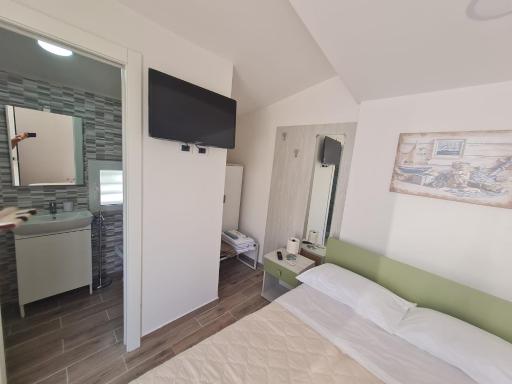 Scauri Rooms B&B - Housity