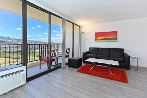 Waikiki Banyan #3205-T2 - Housity