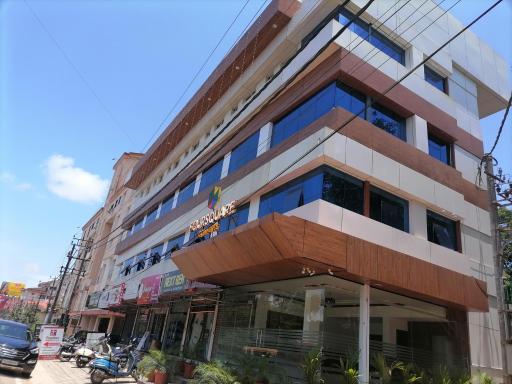 FOUR SQUARE COMFORTS - Housity
