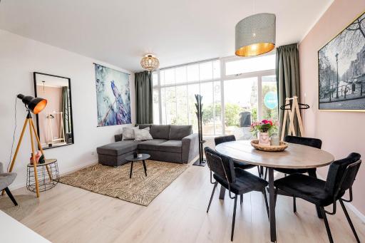 Amsterdam Beach Apartment 9, Private Garden - Housity