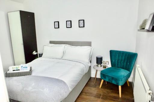 The Hide Away - Housity