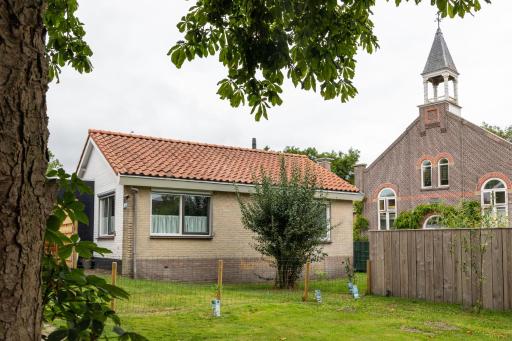 Appartement Bij ons in Wons is een vakantiewoning voor korte of lange vakantie of een nachtje weg - Housity