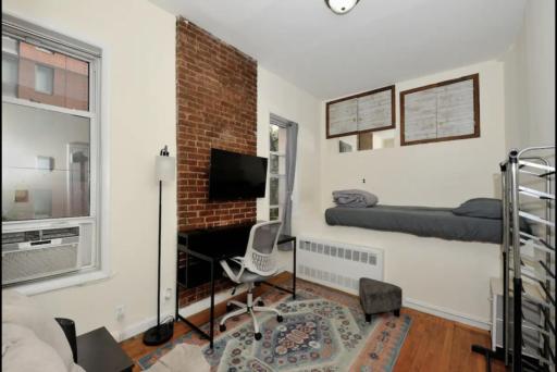Exquisite Upper East Side Studio in Prime Location - Housity