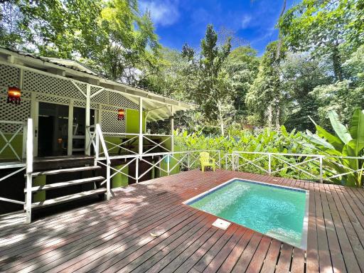 Lovely Casa Cucula Pool House with FiberOp - Housity