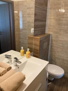 Fig Tree House - Housity