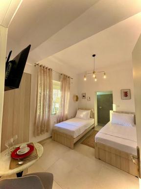 Skrapari Studio Apartment - Hizvo