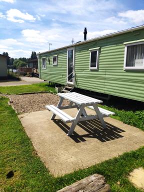 Lovely Static 8 Bed Caravanat at Billing Aquadrome - Housity