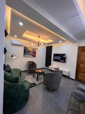 Luxury 2 bedroom flat with pool at kingsland Lekki - Housity