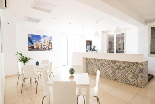 G&G Hotel - Housity