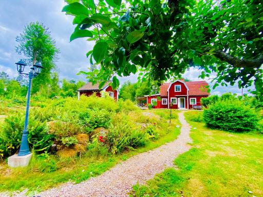 Beautiful country home - Housity