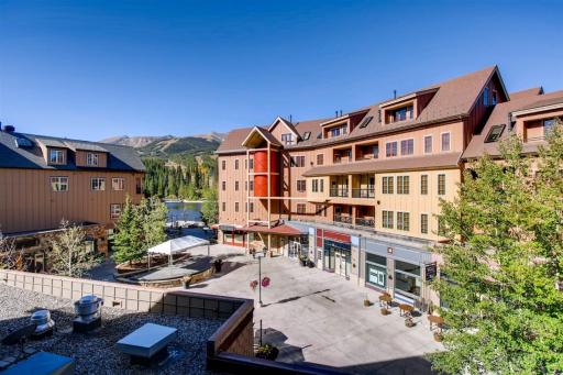 Premier 2 Bedroom Mountain View Condo Located In Historic Downtown Breckenridge Walking Distance To Peak 9 - Housity