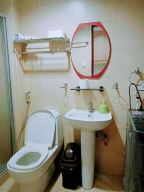 14d mosaic staycation - Housity