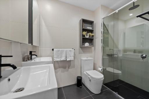 StayCentral - Northcote Townhouse with Study - Housity