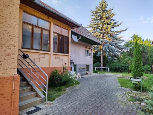 Zadora Haus - Housity