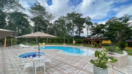 PRAGA HOTEL CAMPESTRE - Housity