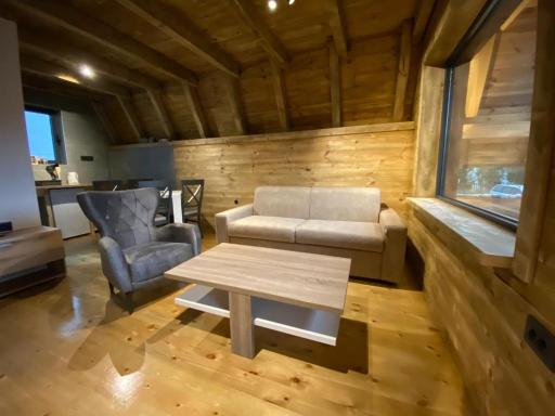 DANDELION HOUSE - Housity