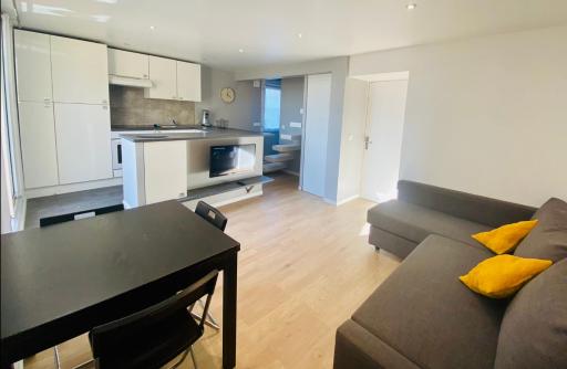 T3 en duplex pour 6 pers bien placé terrasse et parking inclus - Housity