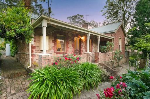 Hamptons Historic Guest House - Housity