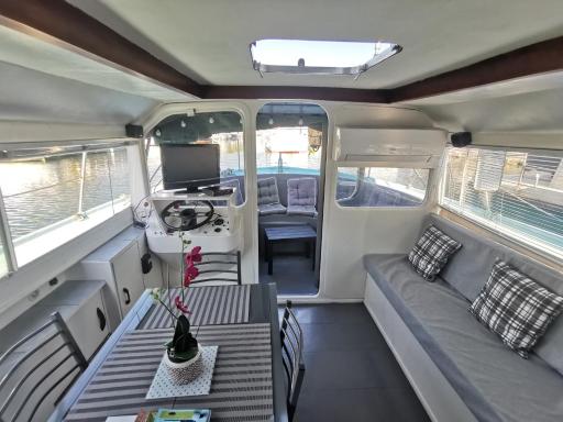 Bateau Entier 35m2 avec Terrasse - Housity