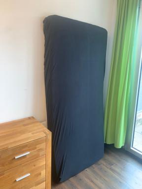 Luxurious Apartment , Next to University&amp; WIFI, Free Parking, Bed&amp;Matress - Housity