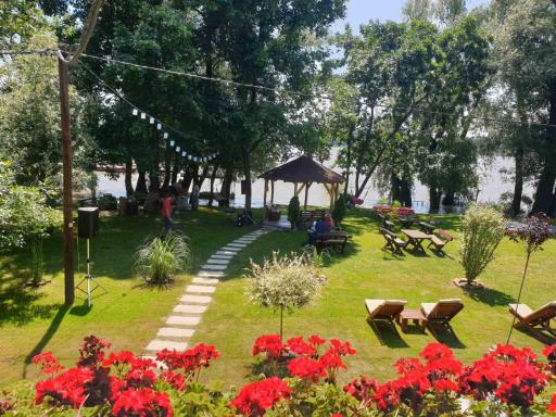 Dunavska lepotica 1 - Housity