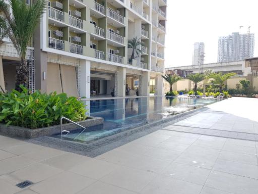 Bienbnb 1Br condo at The Celandine near Ayala Mall Cloverleaf - - Housity