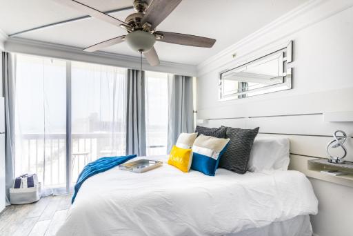 Daytona Beach Resort - Ocean Front Luxury Studio - Housity