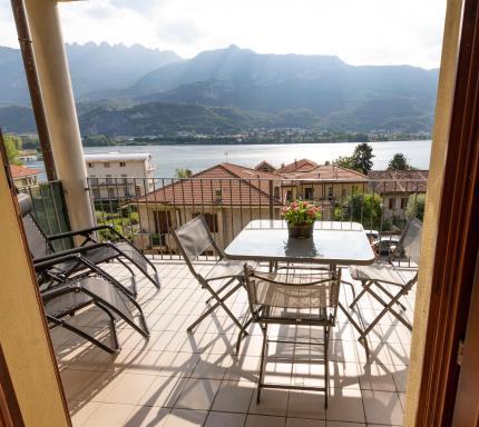 View House - Lake Como - Housity